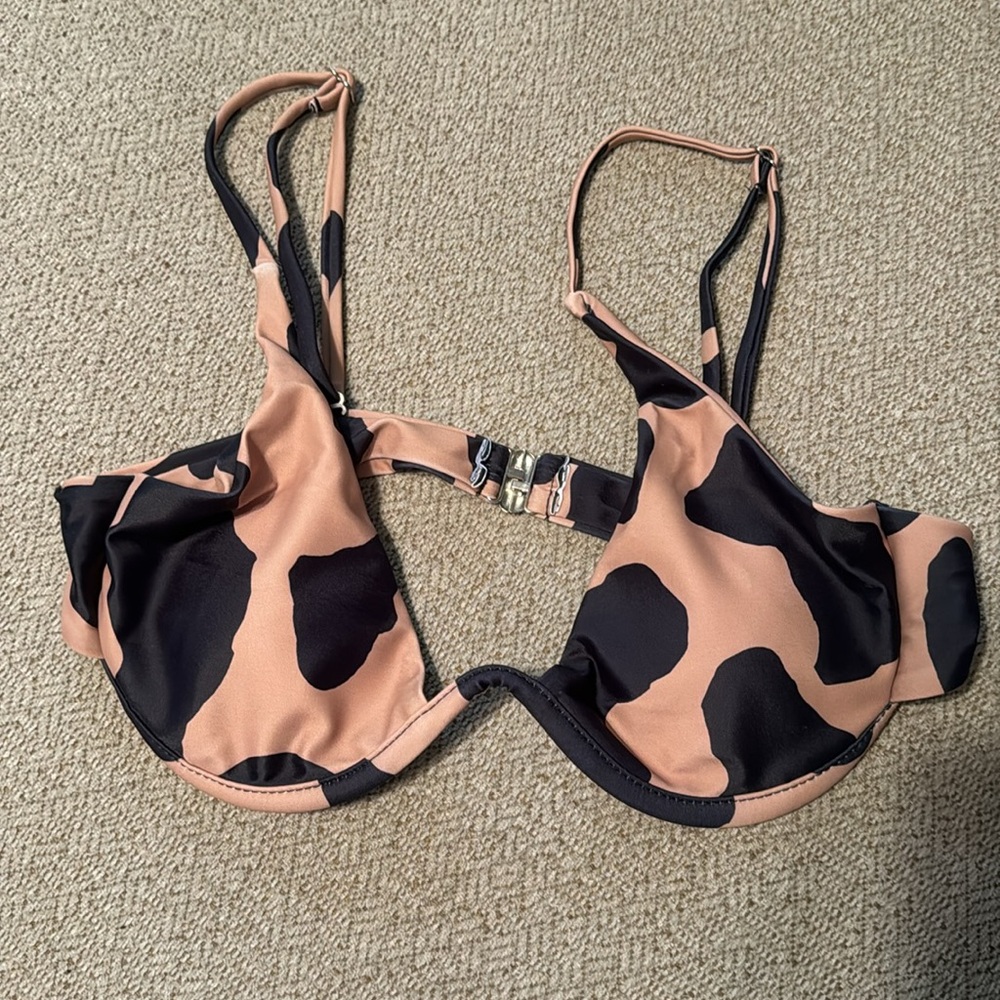 SHEIN cowprint bikini with sarong/skirt - Picture 3 of 12